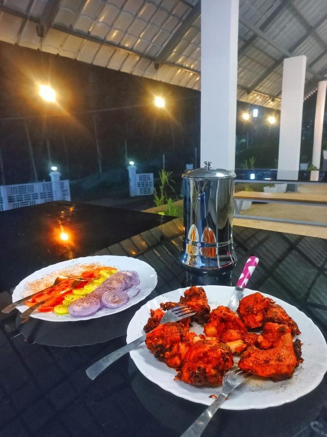 Happy Holidays Resort Kanthalloor Экстерьер фото