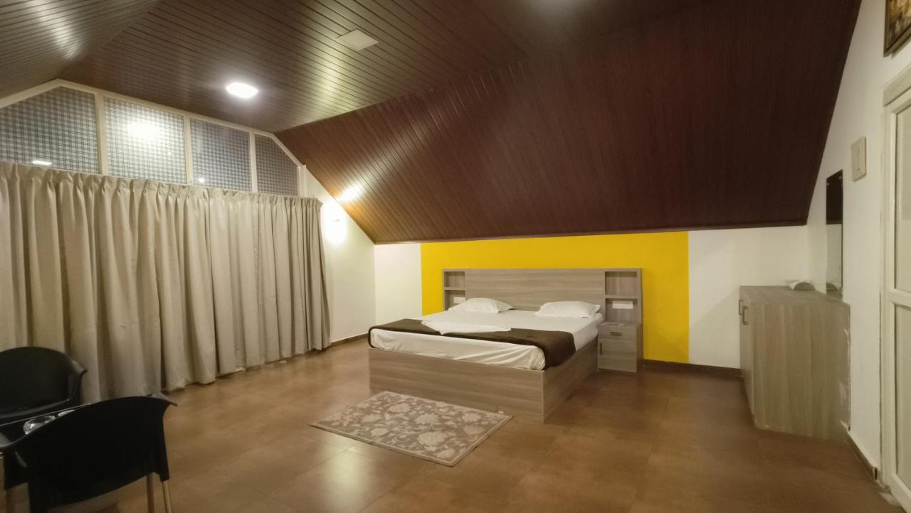 Happy Holidays Resort Kanthalloor Экстерьер фото